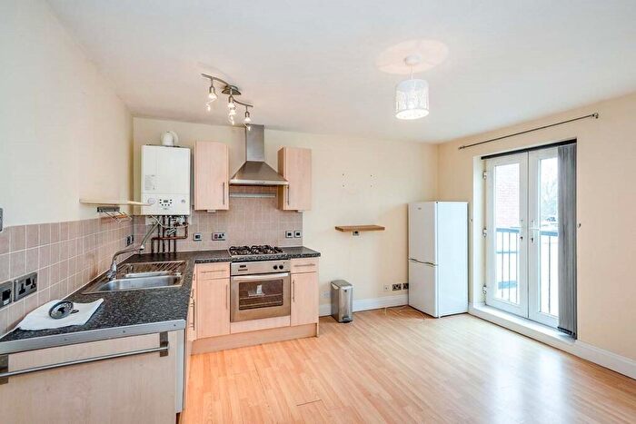 1 Bedroom Flat To Rent In Flat Louise Court London Road, Waterlooville, Hampshire, PO7