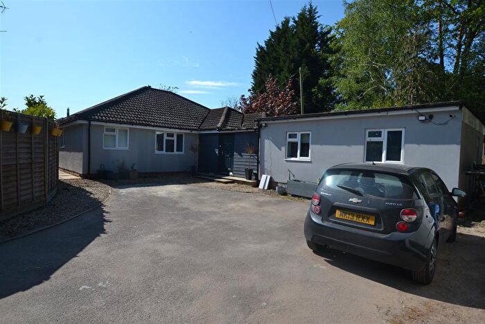 5 Bedroom Detached Bungalow For Sale In Basingbourne Road, Fleet, GU52
