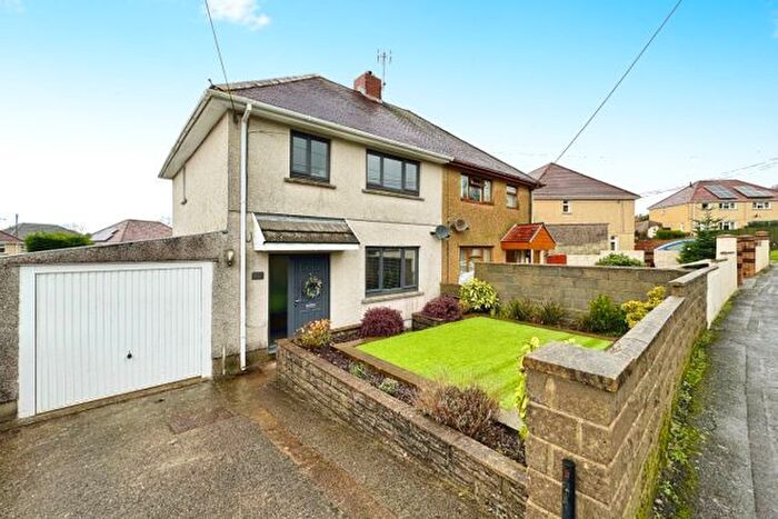 3 Bedroom Semi-Detached House To Rent In Dantwyn Road, Swansea, SA4