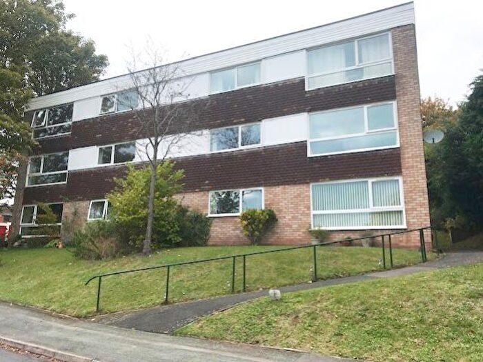 2 Bedroom Flat To Rent In High Meadows, Compton, Wolverhampton, WV6