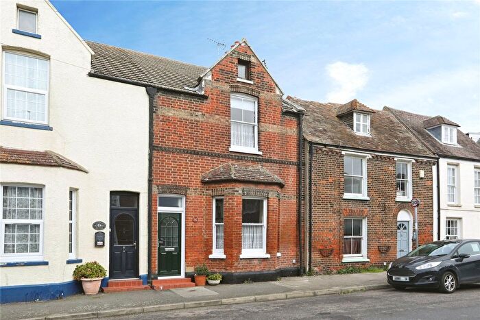 4 Bedroom Terraced House For Sale In High Street, Queenborough, Kent, ME11