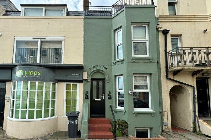 2 Bedroom Terraced House To Rent In West Buildings, Worthing, BN11