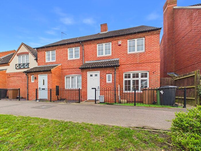 3 Bedroom End Of Terrace House For Sale In West Lake Avenue, Hampton Vale, PE7