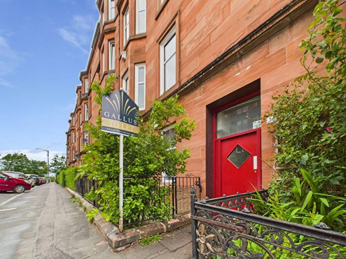 2 Bedroom Flat To Rent In /, Bolton Drive, Glasgow, G42