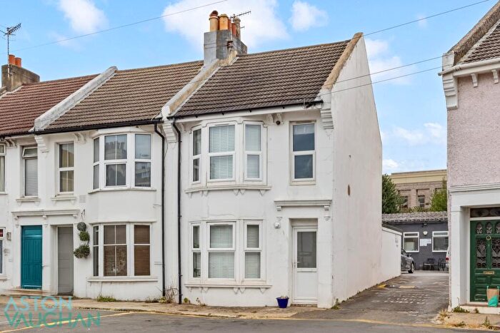 2 Bedroom End Of Terrace House For Sale In Conway Street, Hove, East Sussex, BN3