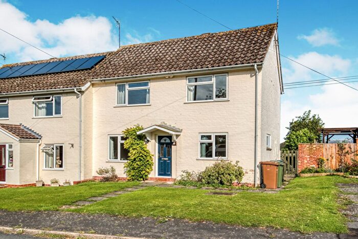 3 Bedroom End Terrace House To Rent In Hands Orchard, Pershore, WR10