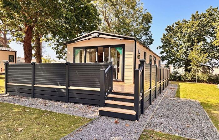 2 Bedroom Park Home For Sale In Hoburne, Blue Anchor, TA24