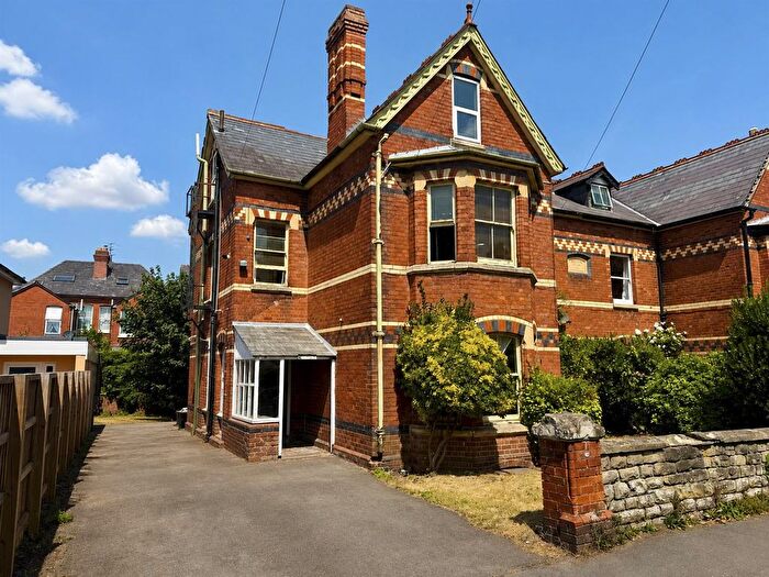6 Bedroom Semi Detached House For Sale In St. James Road, Hereford, HR1