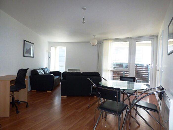 2 Bedroom Flat To Rent In The Life Building, Boston Street, Hulme, M15