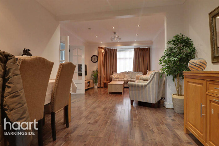 3 Bedroom Terraced House To Rent In Craven Gardens, Ilford, IG6