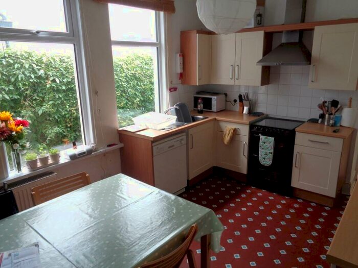 4 Bedroom House To Rent In Llanishen Street, Heath, Cardiff, CF14