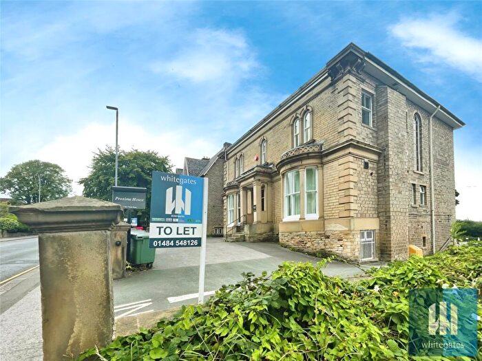 1 Bedroom Apartment To Rent In New North Road, Huddersfield, HD1