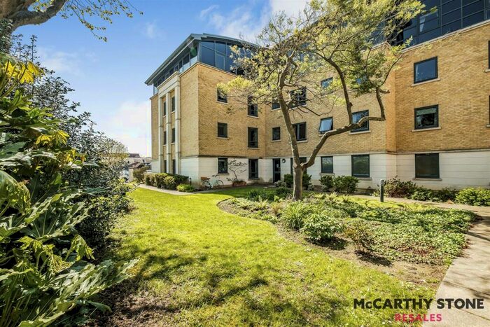 1 Bedroom Apartment For Sale In Amelia Court, Union Place, Worthing, BN11