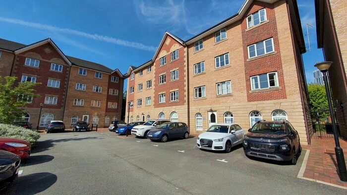 2 Bedroom Flat To Rent In Labrador Quay, Salford Quays, M50