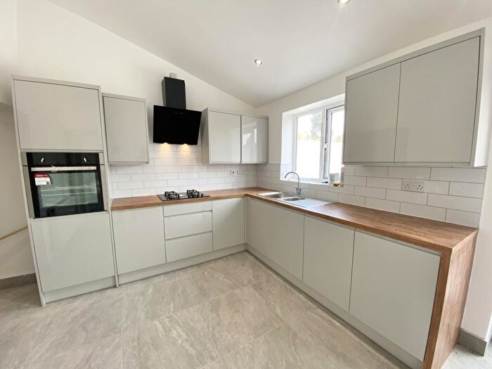 3 Bedroom Semi-Detached House To Rent In Humberstone Lane, Thurmaston, LE4