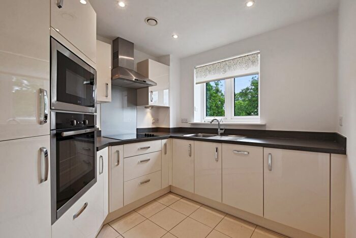 2 Bedroom Flat To Rent In London Road, St.Albans, AL1