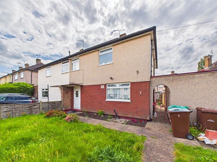 3 Bedroom Semi-Detached House For Sale In Colesbourne Road, Nottingham, Nottinghamshire, NG11