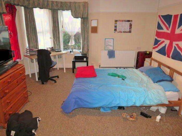 6 Bedroom Property To Rent In Talbot Road Bournemouth, BH9