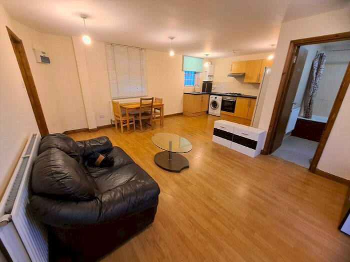 1 Bedroom Flat To Rent In London Road, London, SE23