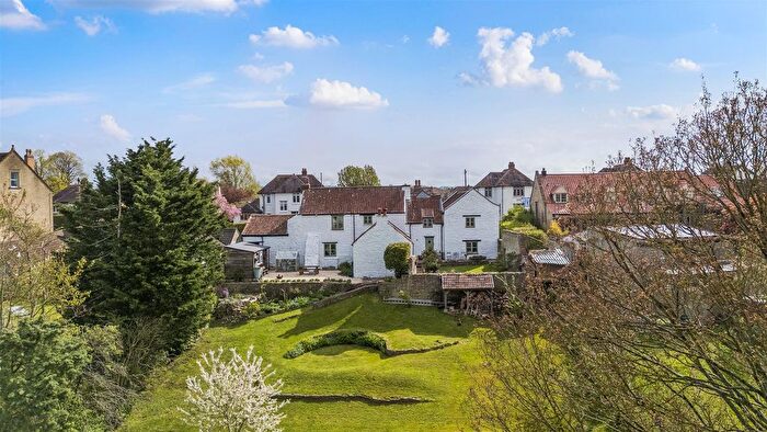 6 Bedroom Detached House For Sale In Wellsway, Keynsham, Bristol, BS31