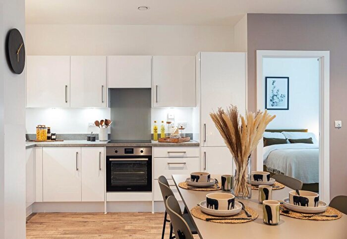 2 Bedroom Apartment To Rent In Apartment, The Almere, Avebury Boulevard, Milton Keynes, Buckinghamshire, MK9