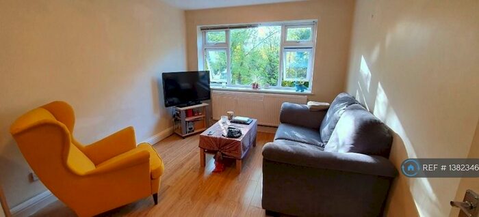 2 Bedroom Flat To Rent In Commercial Road, Leeds, LS5