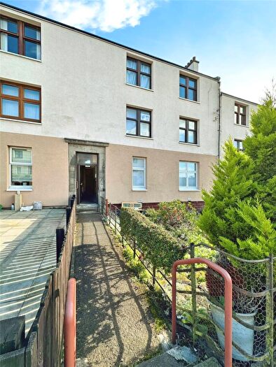 2 Bedroom Flat To Rent In Caird Avenue, Dundee, Angus, DD3