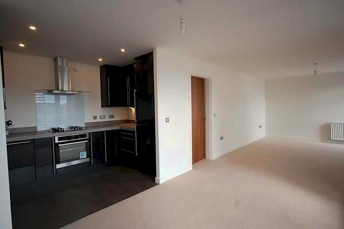2 Bedroom Flat To Rent In Kimmerghame Place, Edinburgh, EH4