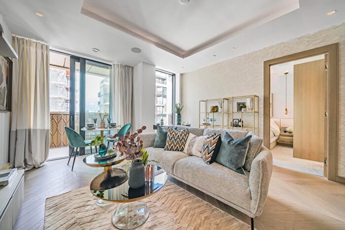2 Bedroom Flat To Rent In Lodge Road, St. Johns Wood, NW8