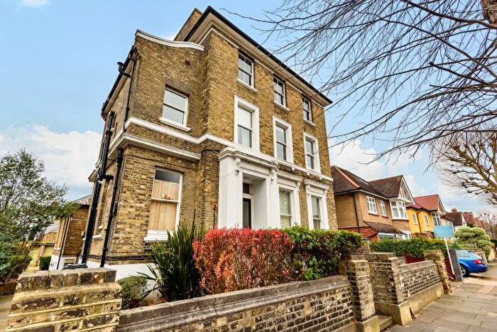 1 Bedroom Flat To Rent In Catherine Road, Surbiton, KT6