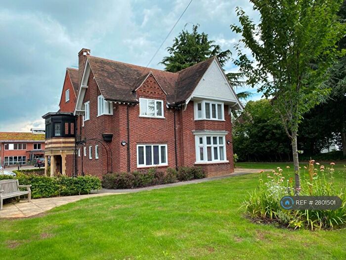 2 Bedroom Flat To Rent In Hammond Grange, Leicester, LE2