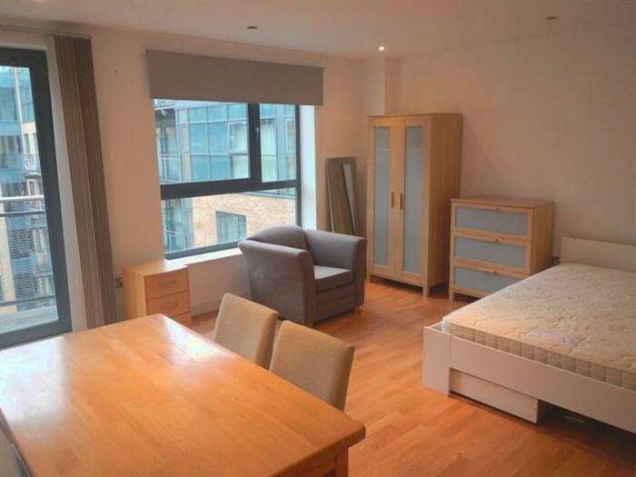 Apartment To Rent In West One Peak, Cavendish Street, S3