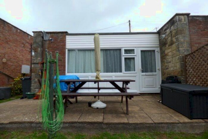 2 Bedroom Property To Rent In Gurnard Pines, Cowes, PO31