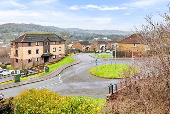 1 Bedroom Flat To Rent In Mayfield Avenue, Dover, CT16