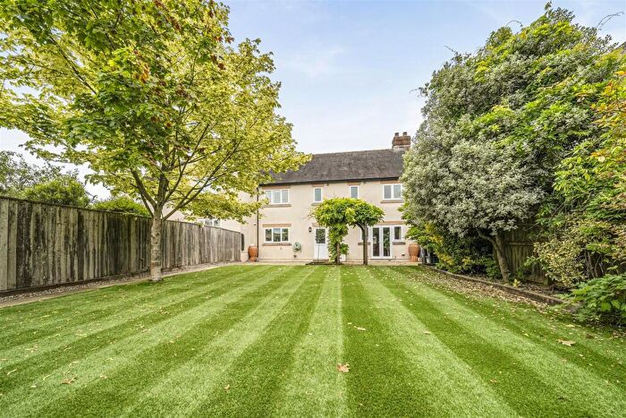 4 Bedroom Terraced House For Sale In Abbots Meadow, Cerne Abbas, Dorchesterw, DT2