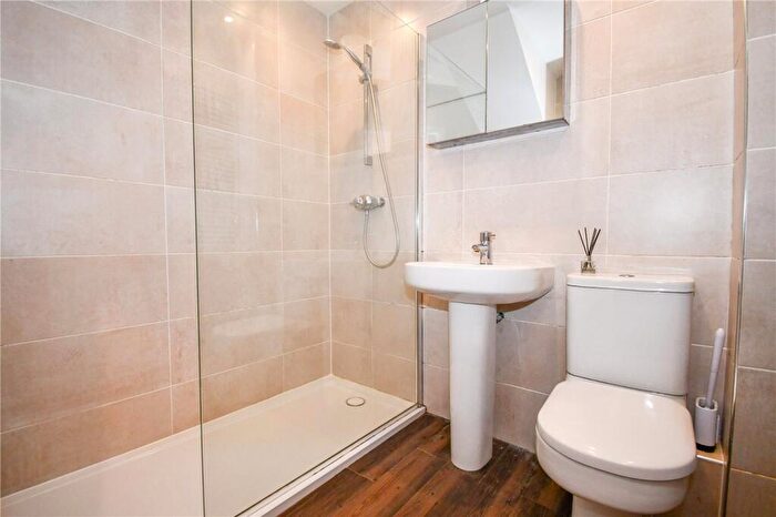 2 Bedroom Flat For Sale In Caroline Place, Prenton, Wirral, CH43