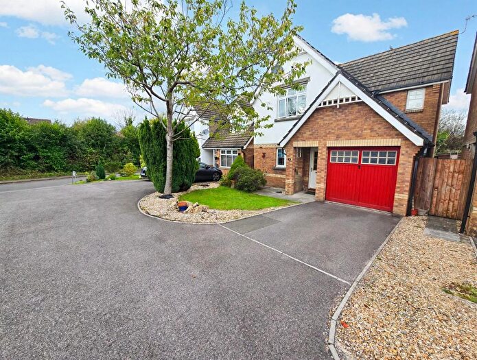 3 Bedroom Detached House For Sale In Clos Castell Coity, Broadlands, CF31