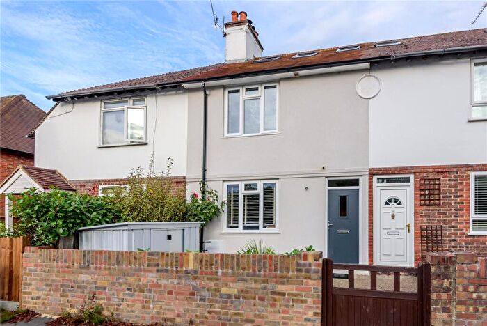 4 Bedroom Terraced House To Rent In Woking Road, Guildford, Surrey, GU1