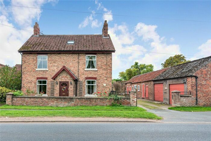6 Bedroom Detached House For Sale In Long Street, Topcliffe, Thirsk, North Yorkshire, YO7
