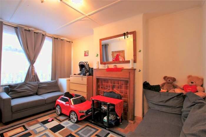 3 Bedroom Terraced House To Rent In Sunningdale Avenue, Feltham TW13