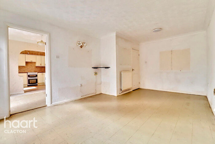 2 Bedroom Semi-Detached Bungalow For Sale In Melton Close, Clacton-On-Sea, CO16