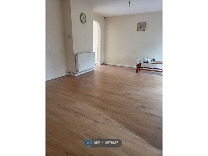 3 Bedroom Terraced House To Rent In Silam Road, Stevenage, SG1