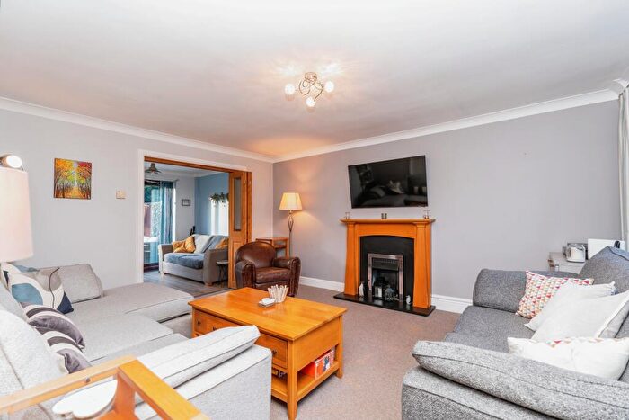 4 Bedroom Detached House For Sale In Maple Gardens, Totton, Southampton, Hampshire, SO40