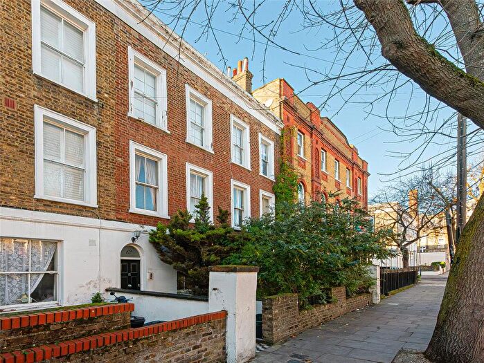 2 Bedroom Apartment For Sale In Eburne Road, Islington, London, N7