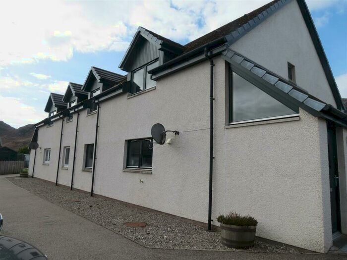 2 Bedroom Flat For Sale In Sydneys Way, Poolewe, Achnasheen, IV22