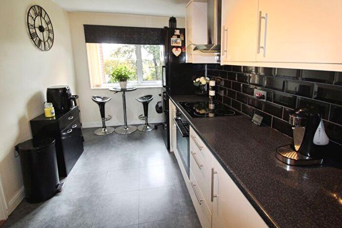 1 Bedroom Flat For Sale In Riverview Court, Moor End Avenue, Salford, M7