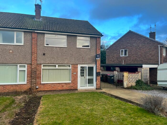 3 Bedroom Semi-Detached House To Rent In Derwent Close, Sheffield, S25