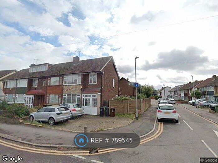3 Bedroom Terraced House To Rent In Broomfield Road, Romford, RM6