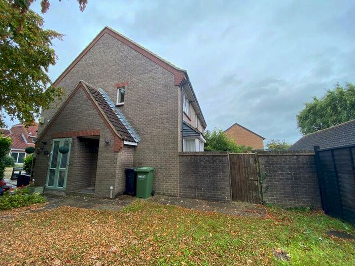 1 Bedroom Terraced House To Rent In Foxfield Avenue, Bristol, BS32