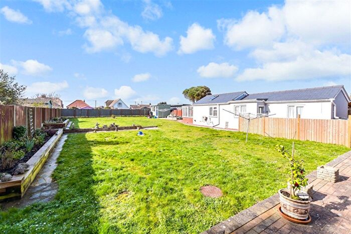 4 Bedroom Detached Bungalow For Sale In The Parade, Greatstone, Kent, TN28